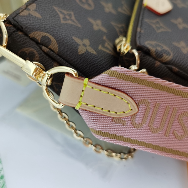 ルイヴィトンバッグ内部構造